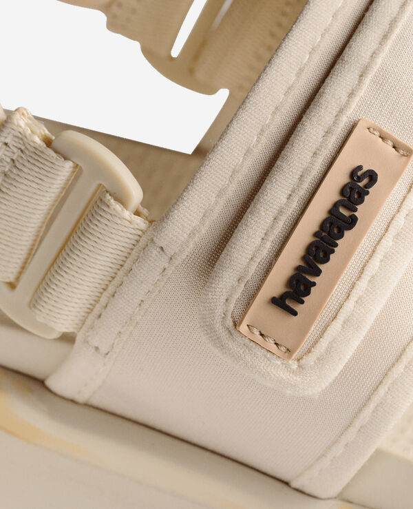 Havaianas Street Shanghai image number null