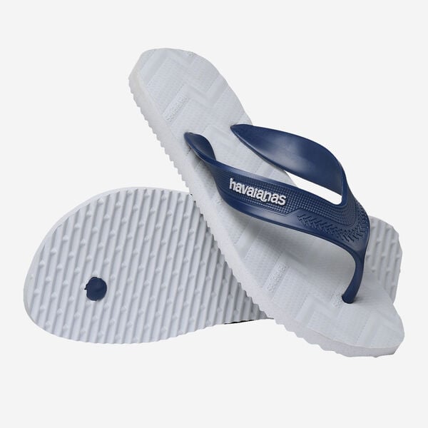 Havaianas Track Waves
