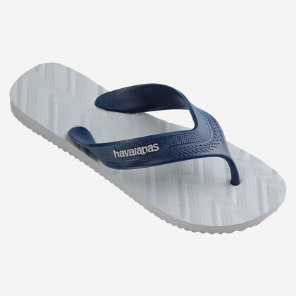 Havaianas Track Waves