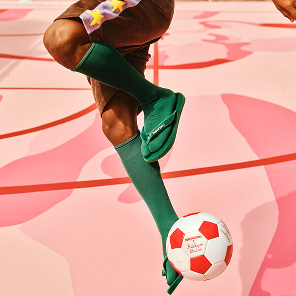 Havaianas Top Kidsuper Turf Pitch