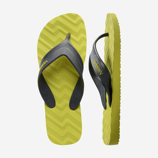 Havaianas Track Waves