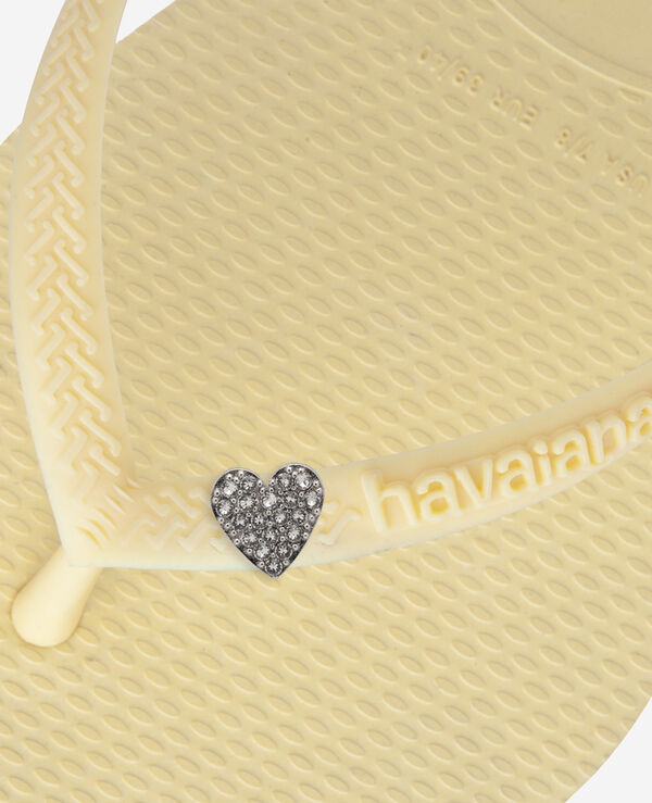 Havaianas Charms Slim Swarovski® Heart image number null
