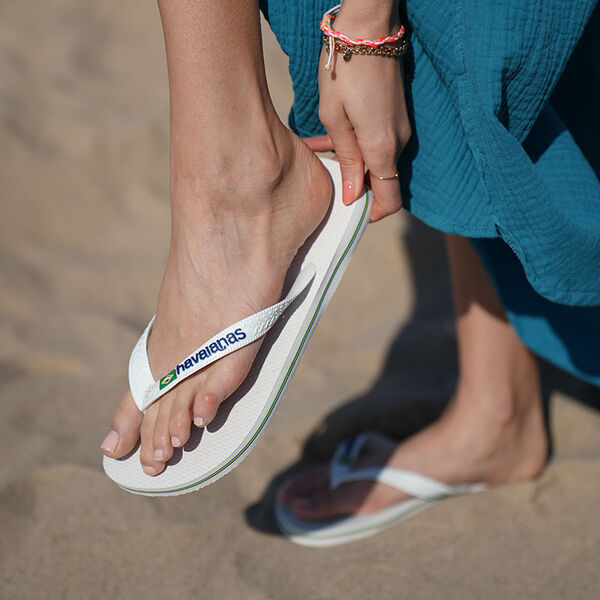 Havaianas Brasil Logo image number null