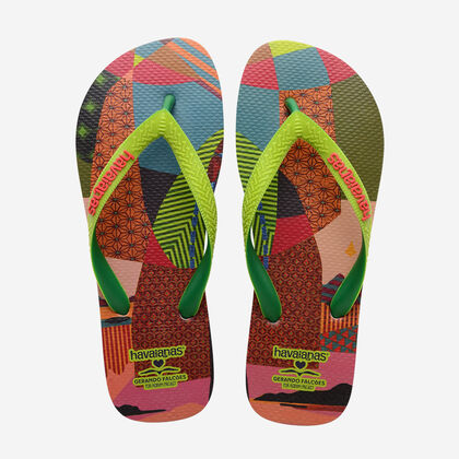 Havaianas Favela Creations