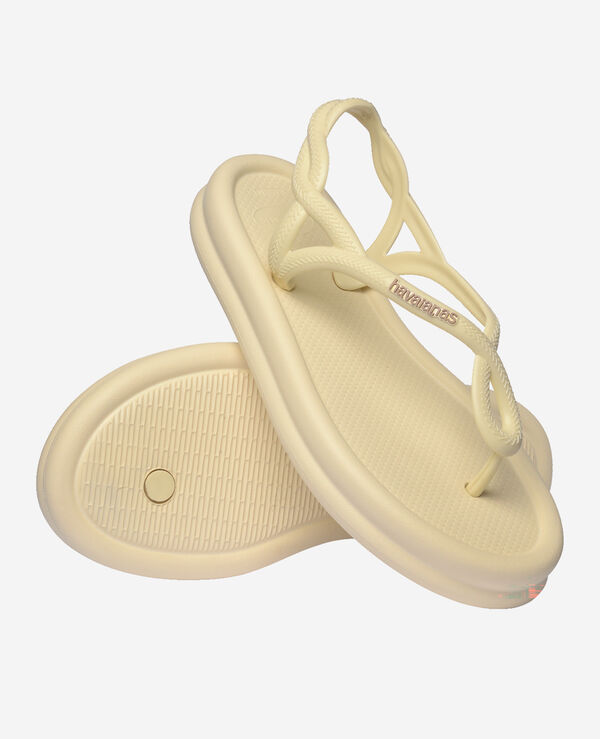 Havaianas Luna Puffed Up image number null