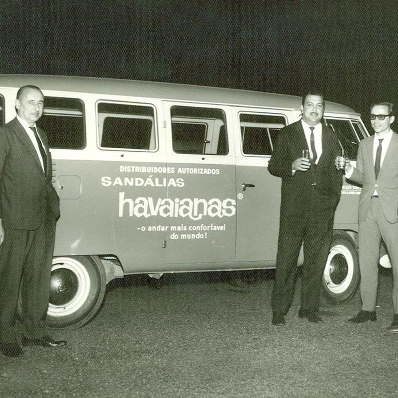 havaianas Volkswagen Kombi van